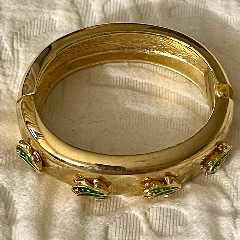 Frog Gold Tone Bracelet with Painted Frogs NEW - Picture 5 of 13